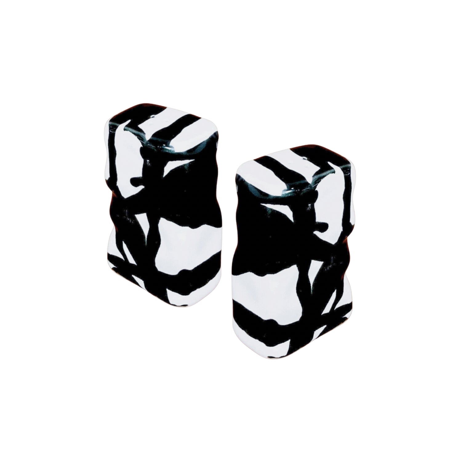 Salt & Pepper Shakers – Alex Marshall Studios